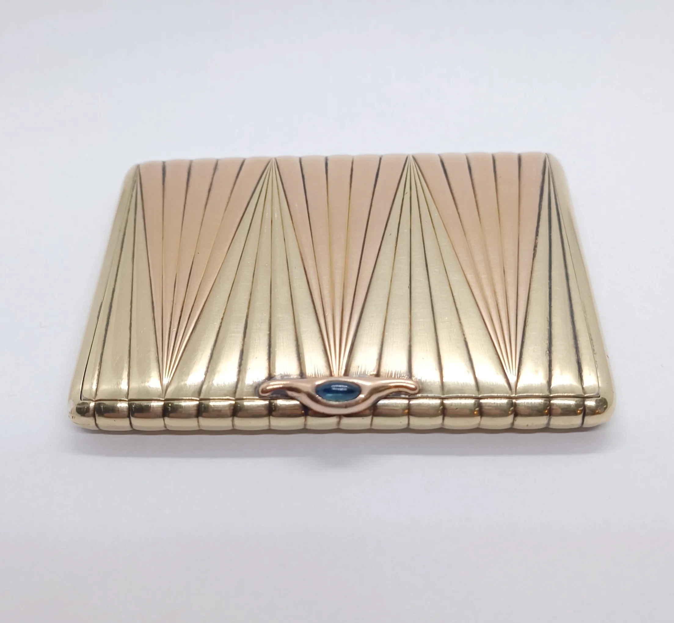 Art deco stříbrná tabatěrka se safírem
