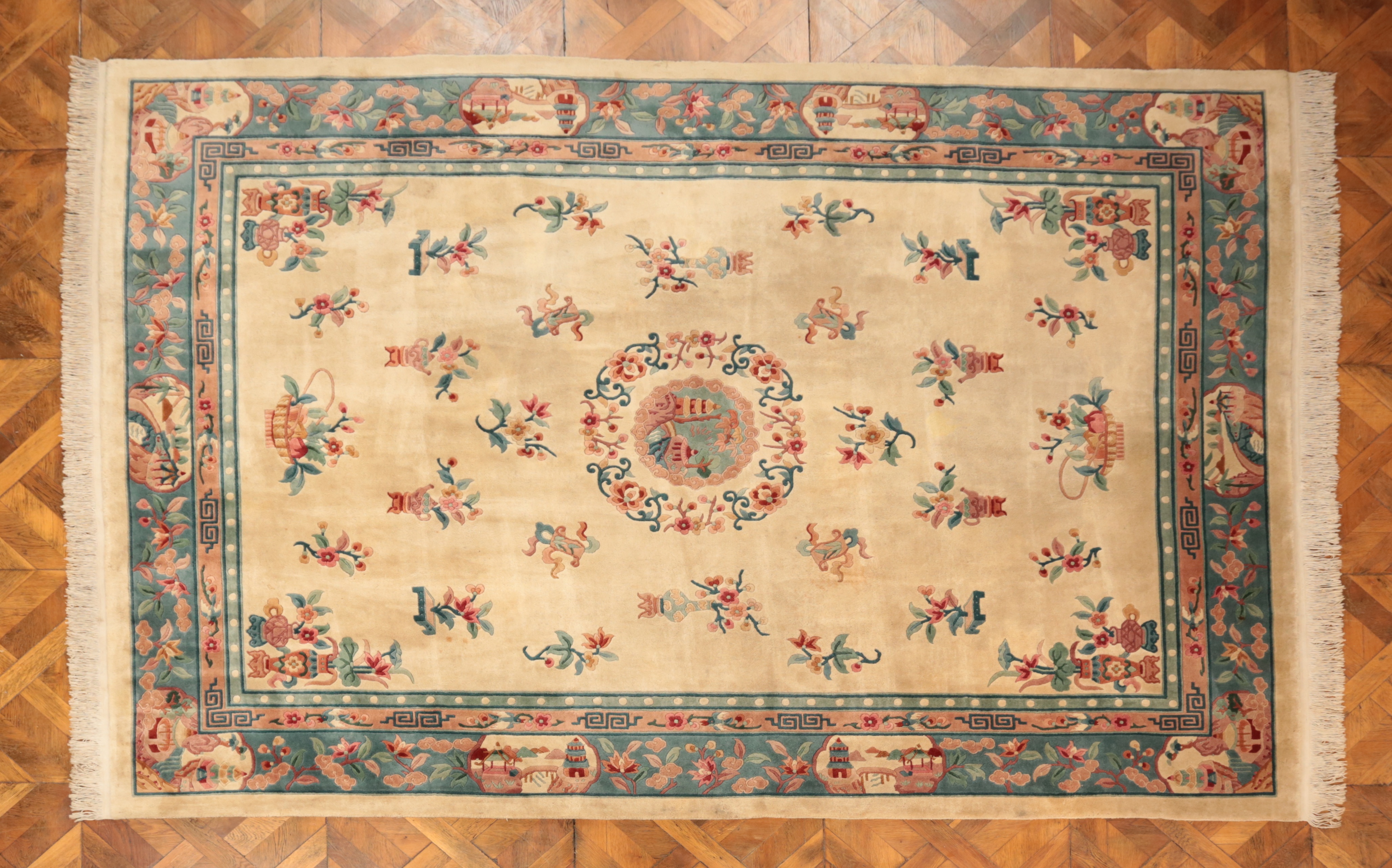 Čínský ručně vázaný koberec „Štěstí” 353 x 246 cm
