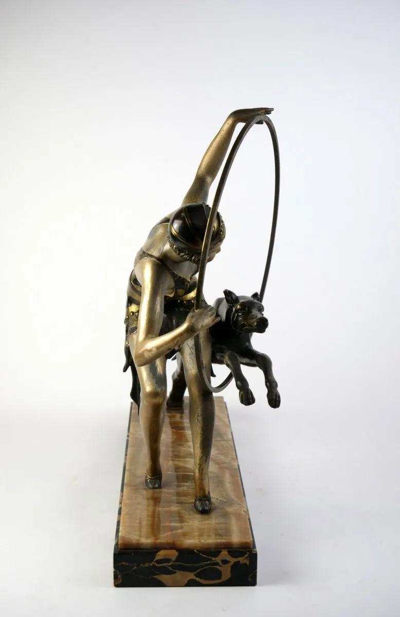 Figura tanečnice/artistky se psem - 5