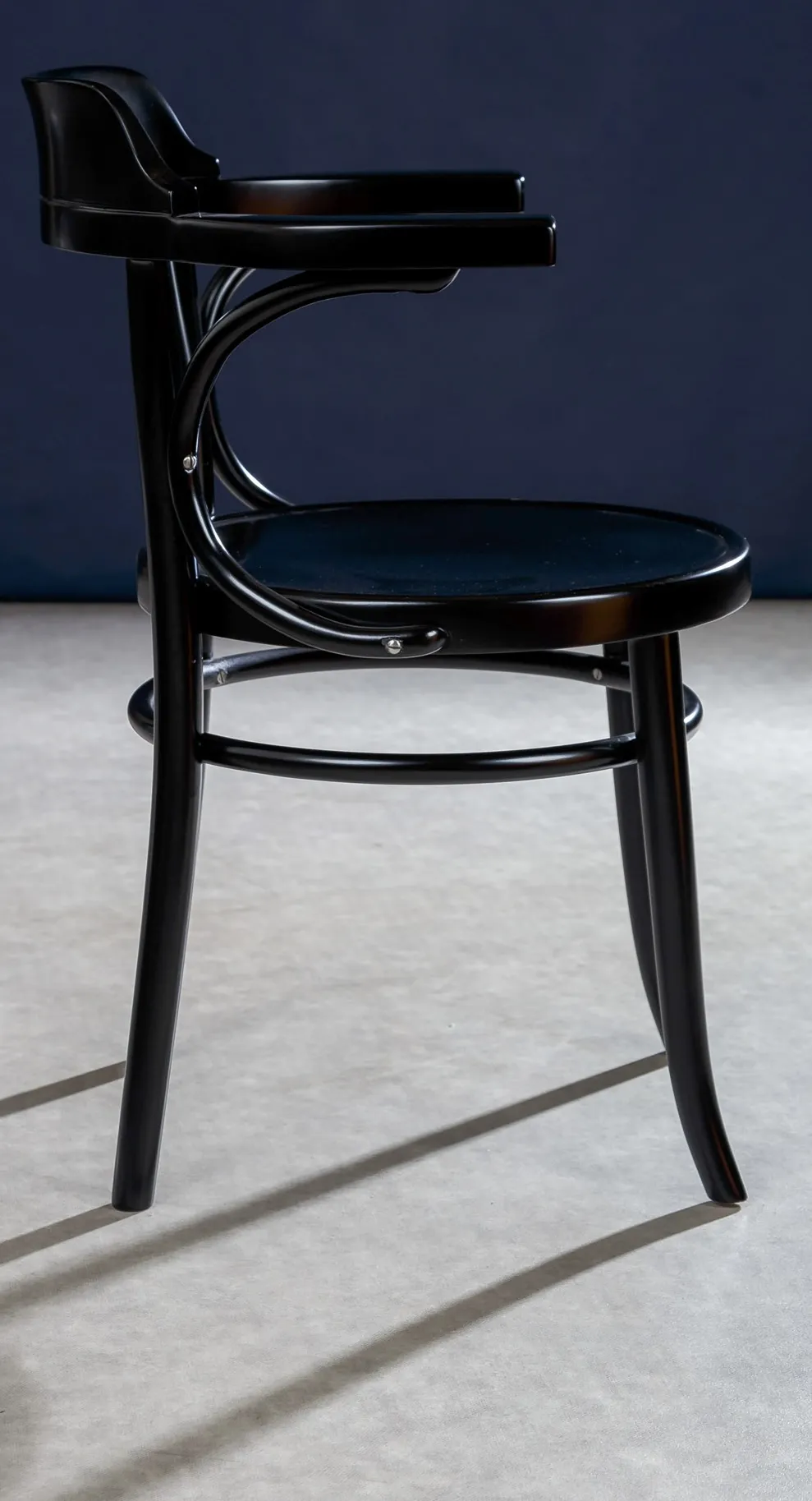 POLOKŘESÍLKO THONET - 2