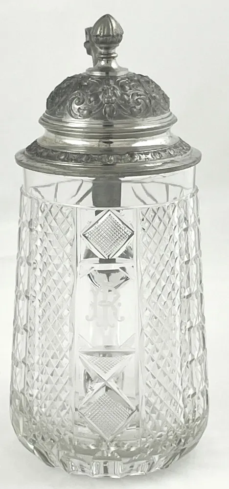 Skleněný broušený korbel s monogramem - 2