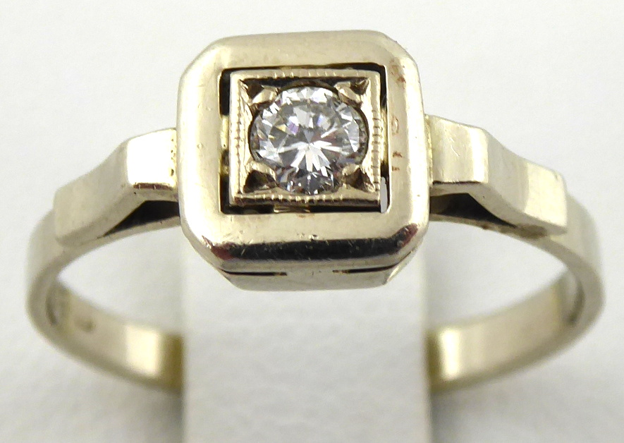 Prsten z bílého zlata s přírodním diamantem - 1
