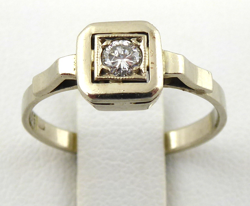 Prsten z bílého zlata s přírodním diamantem - 2