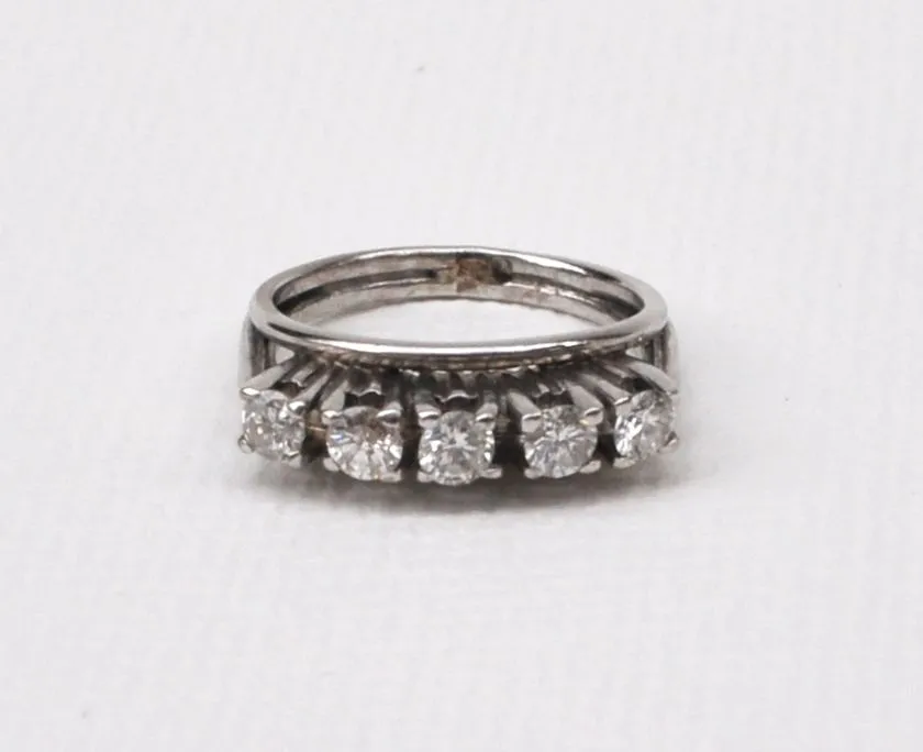 Zlatý prsten s diamanty, 0,71 ct - 1