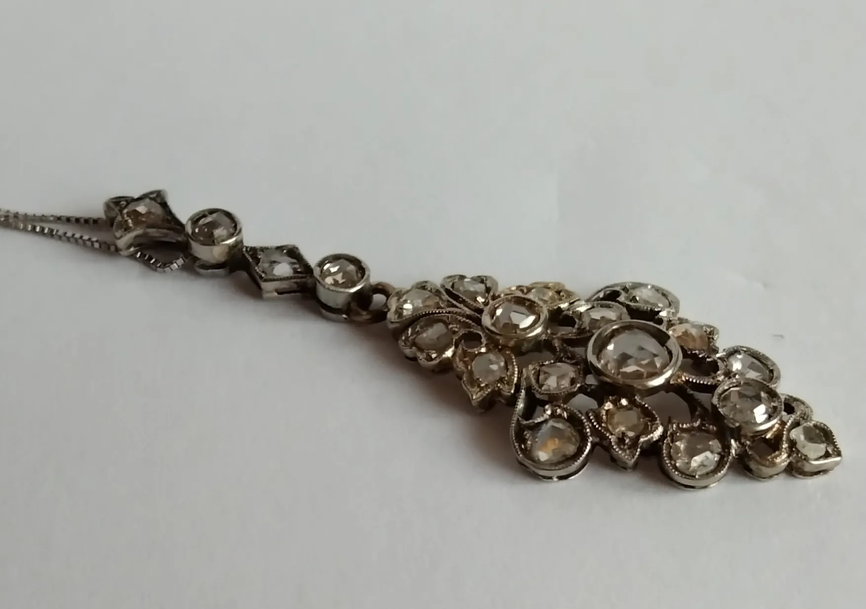Zlatý náhrdelník s diamanty, 0,74 ct - 6