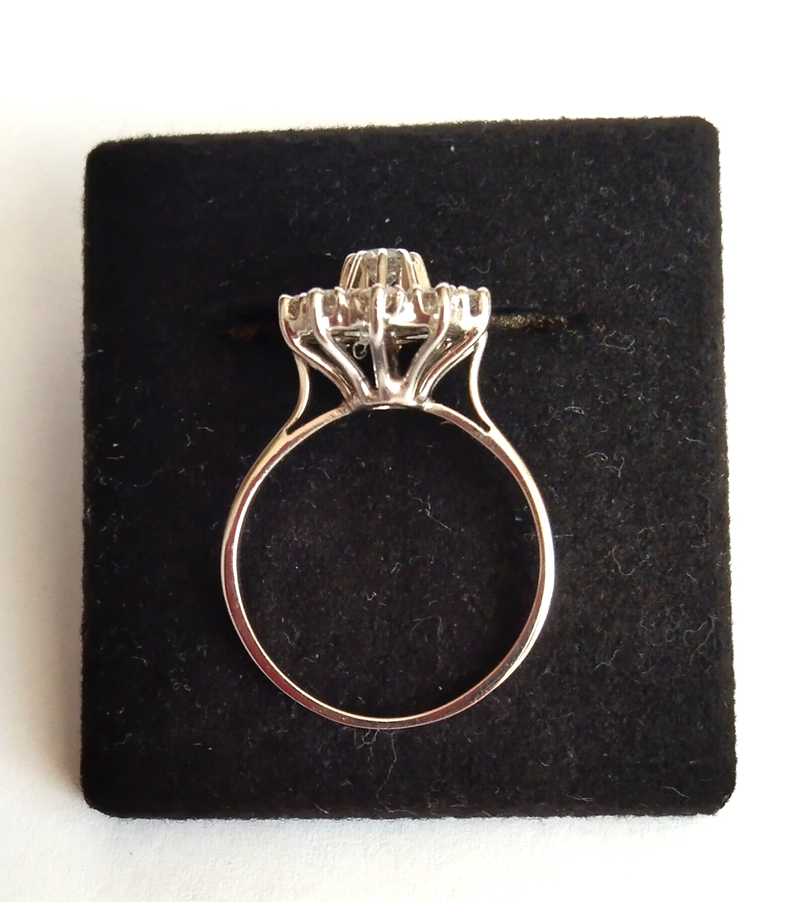 Zlatý prsten s diamanty, 0,76 ct - 8