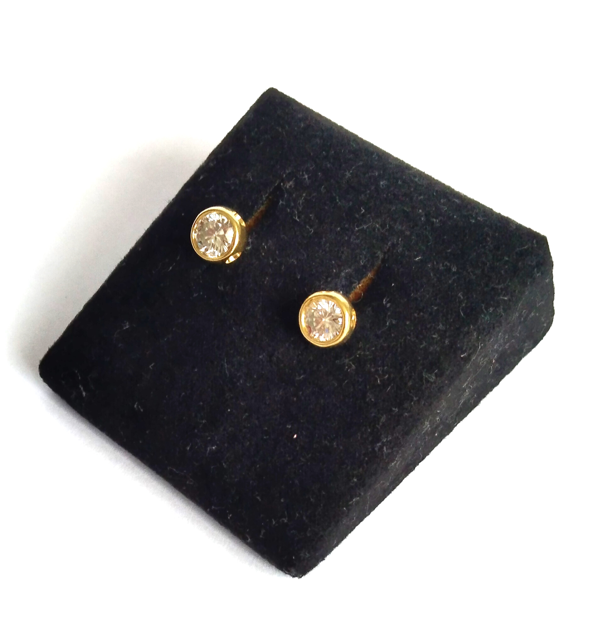 Zlaté náušnice s diamanty, 0,73 ct - 6