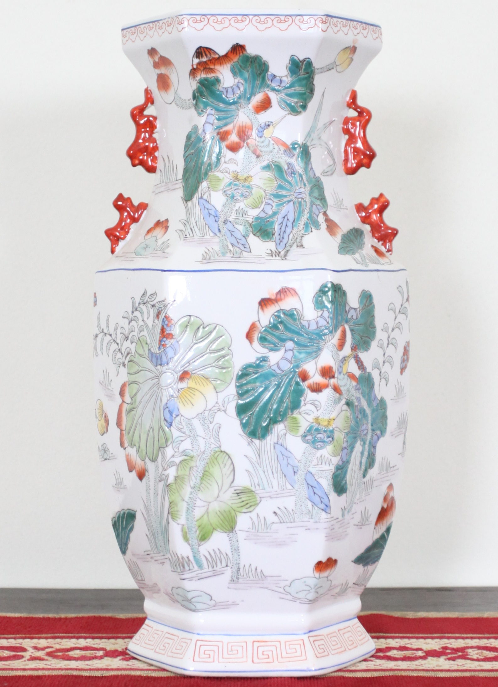 Ručně malovaná čínská váza, hexagon