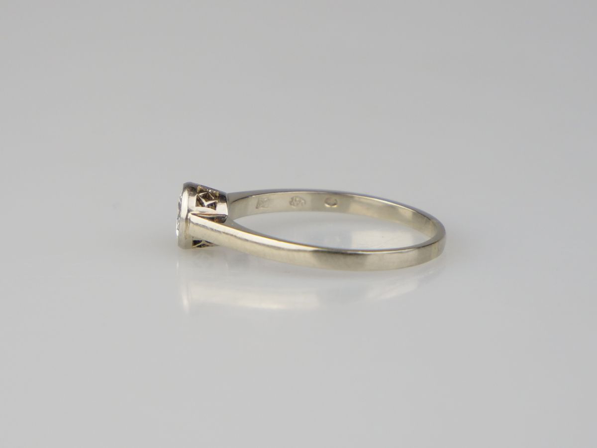 Zlatý prsten s diamantem - 5