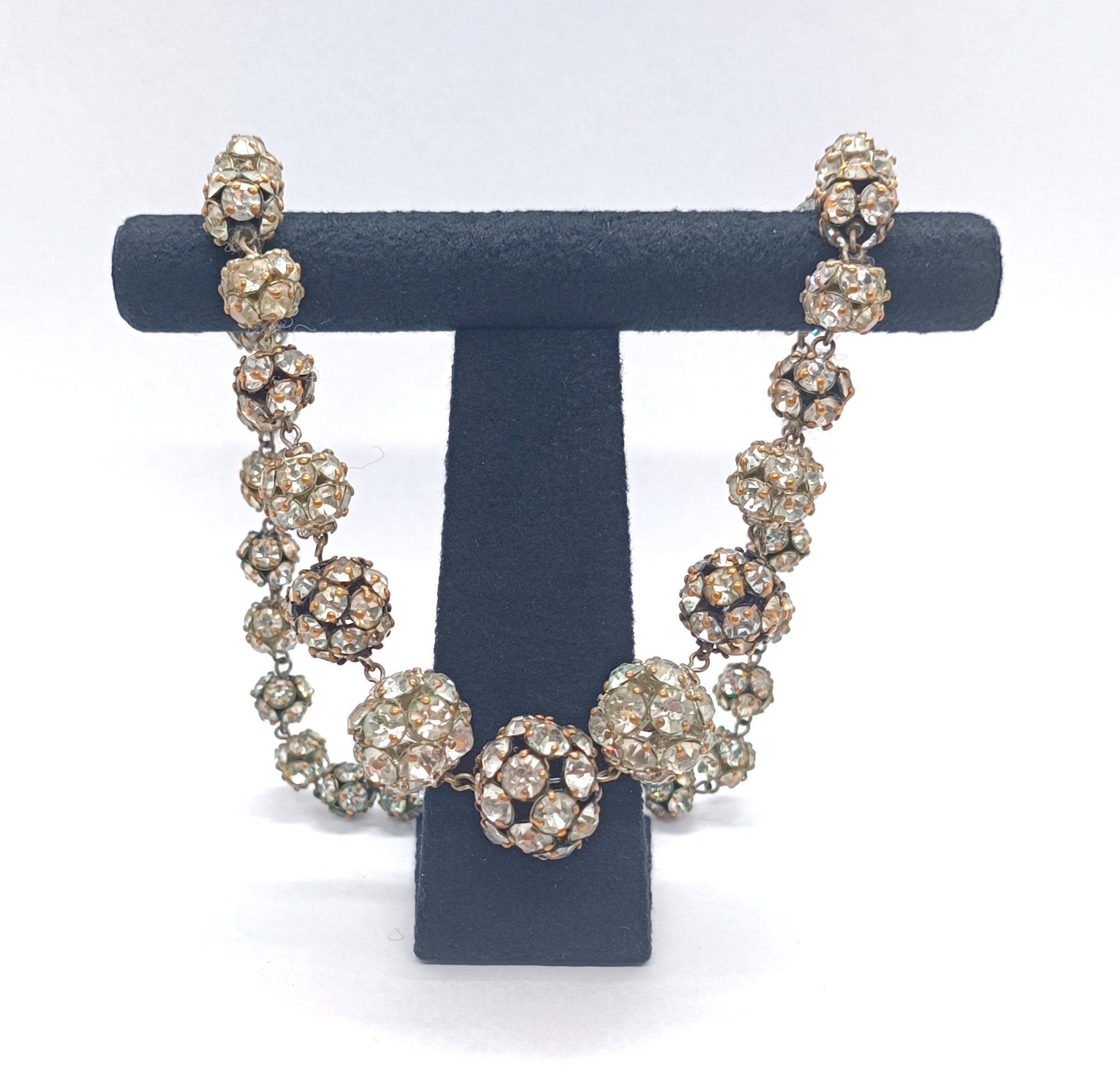 Bižuterní náhrdelník - 1