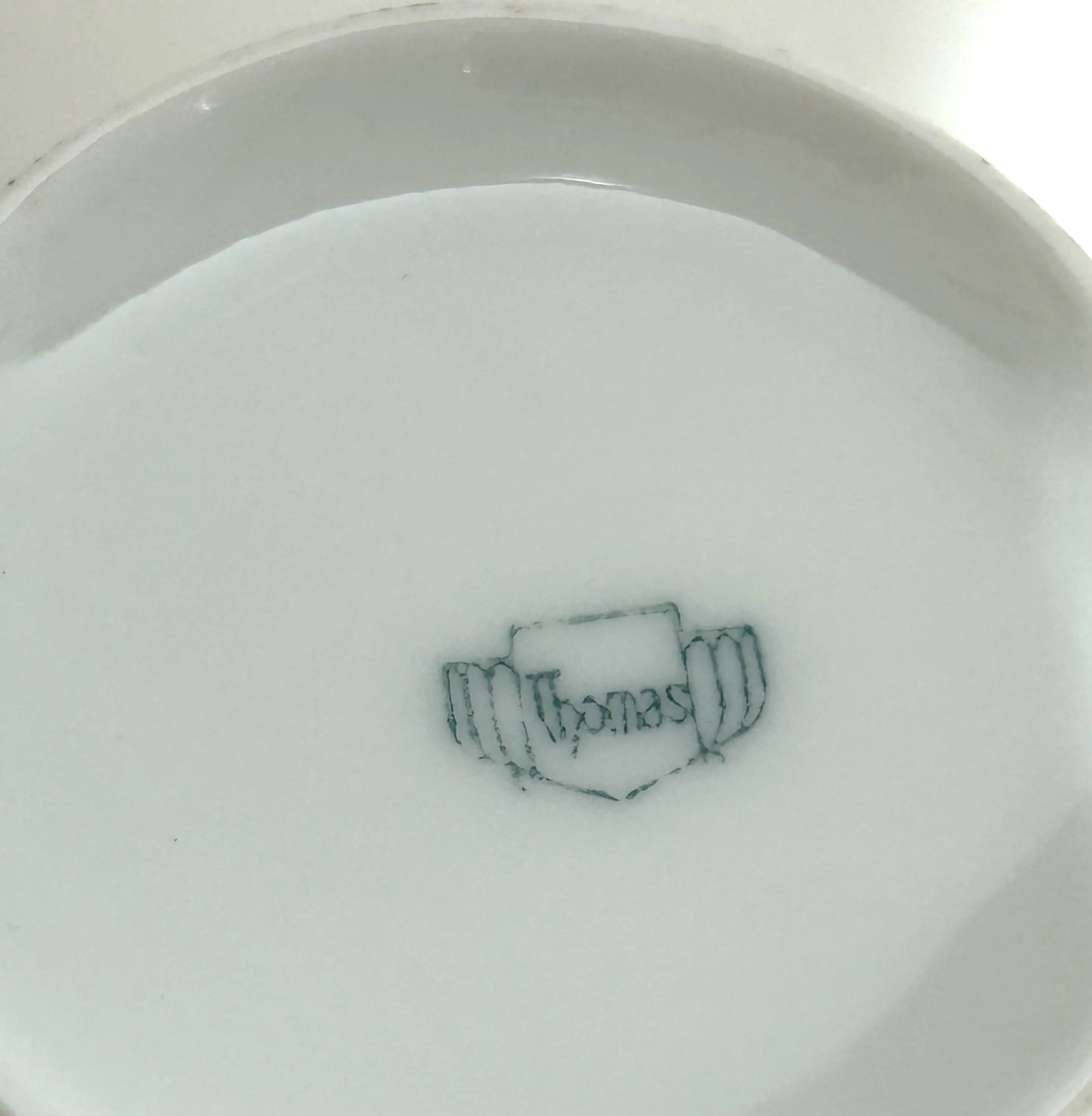 Stříbrný podšálek a stříbrný šálek s porcelánovou vložkou - 9