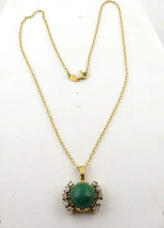 Zlatý zavěs s 10 diamanty a přírodním jadeitem - 5