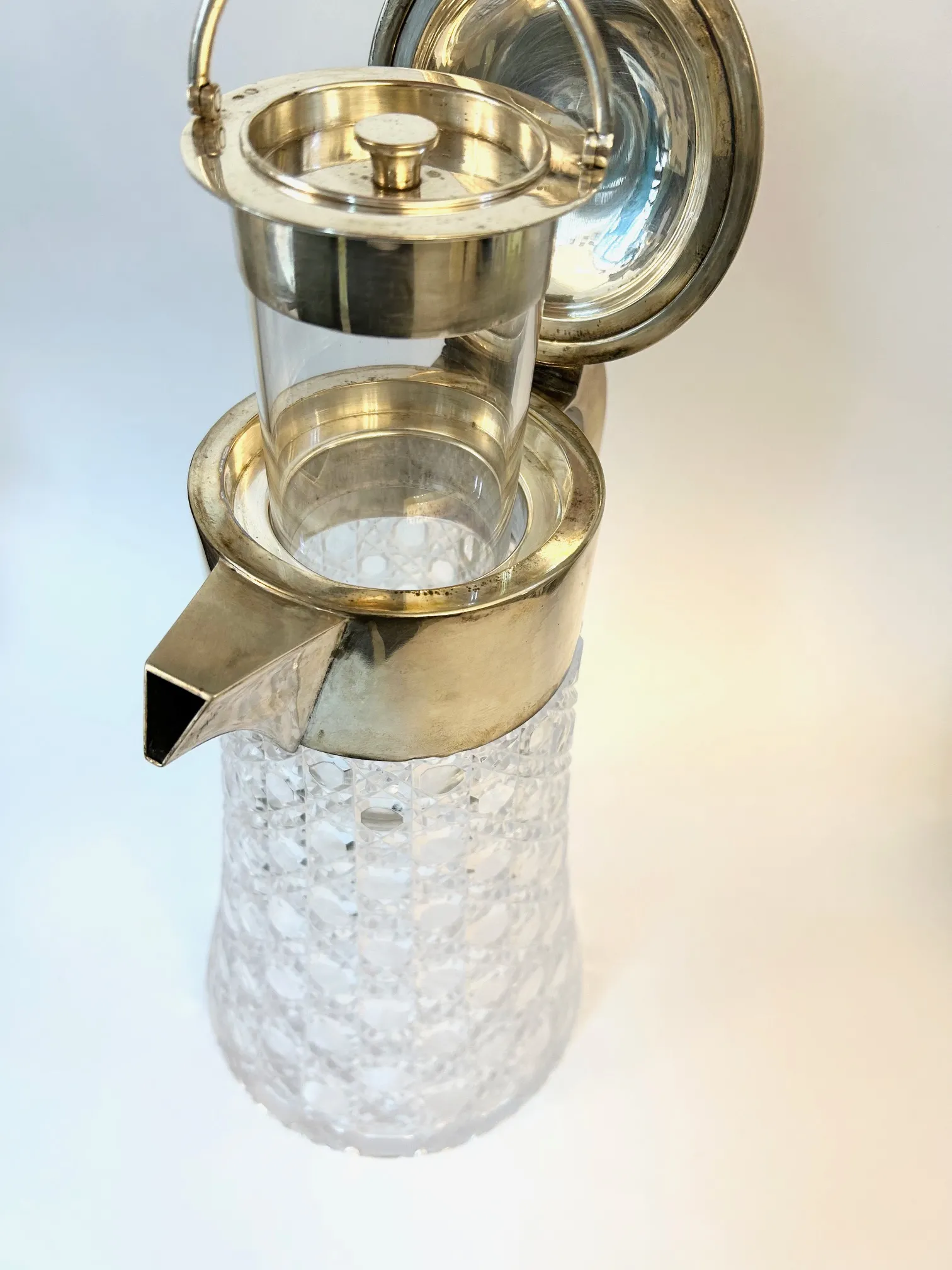 Křišťálová konvice s chladící nádobou se stříbrnou montáží zn. Diana - 9