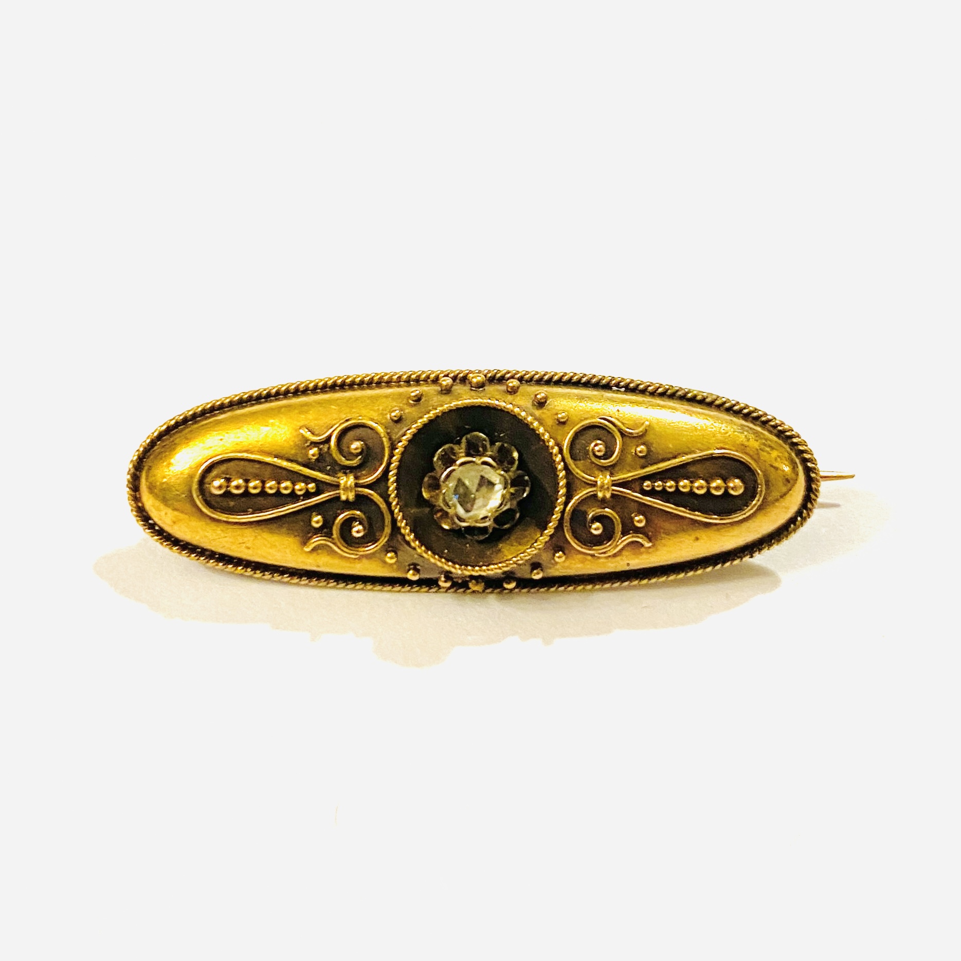Zlatá brož v etruském stylu s diamantovou routou