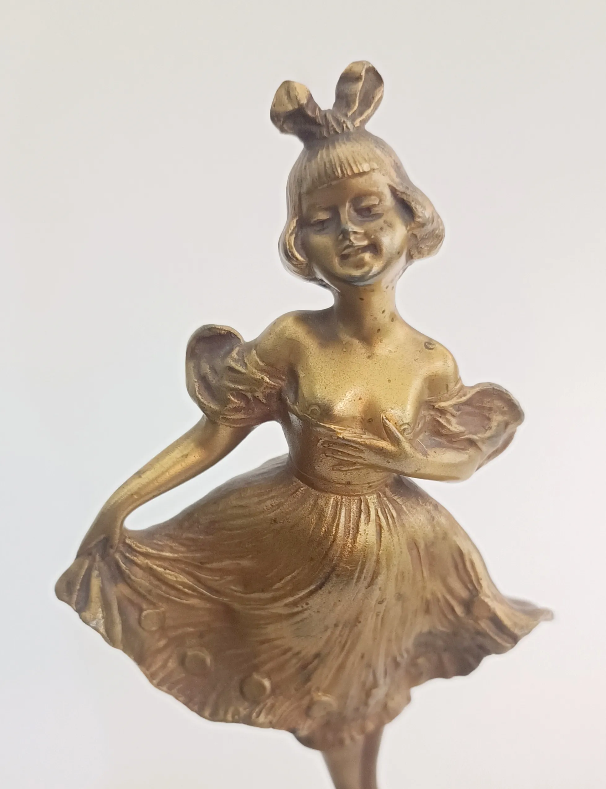 Art deco soška lolitky – Franz Iffland - 8
