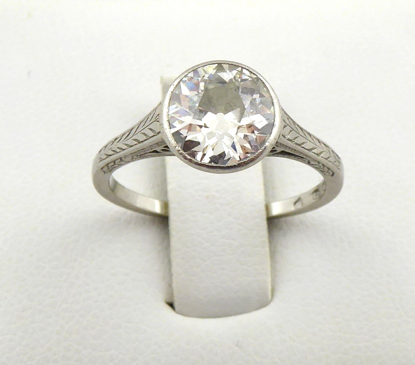 Platinový prsten s diamantem 1,90 ct – Karl Stracke