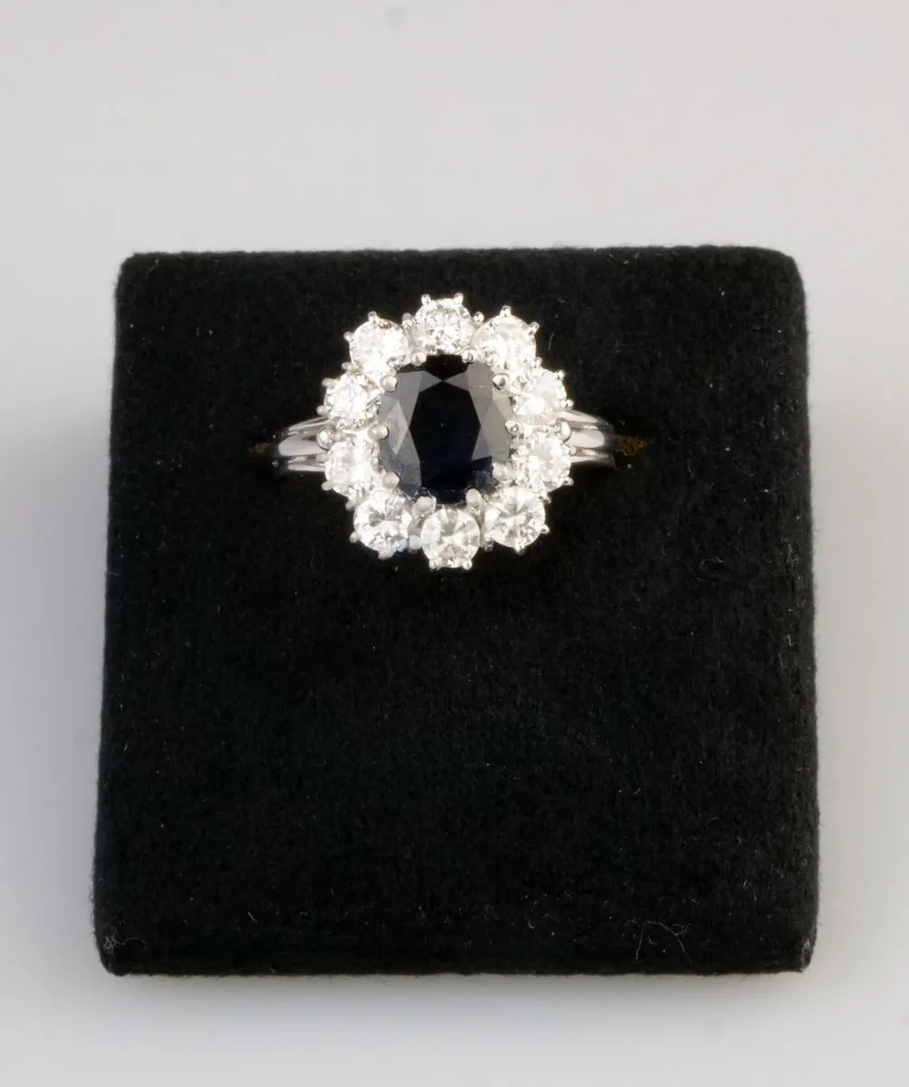 Zlatý prsten se safírem a diamanty - 5