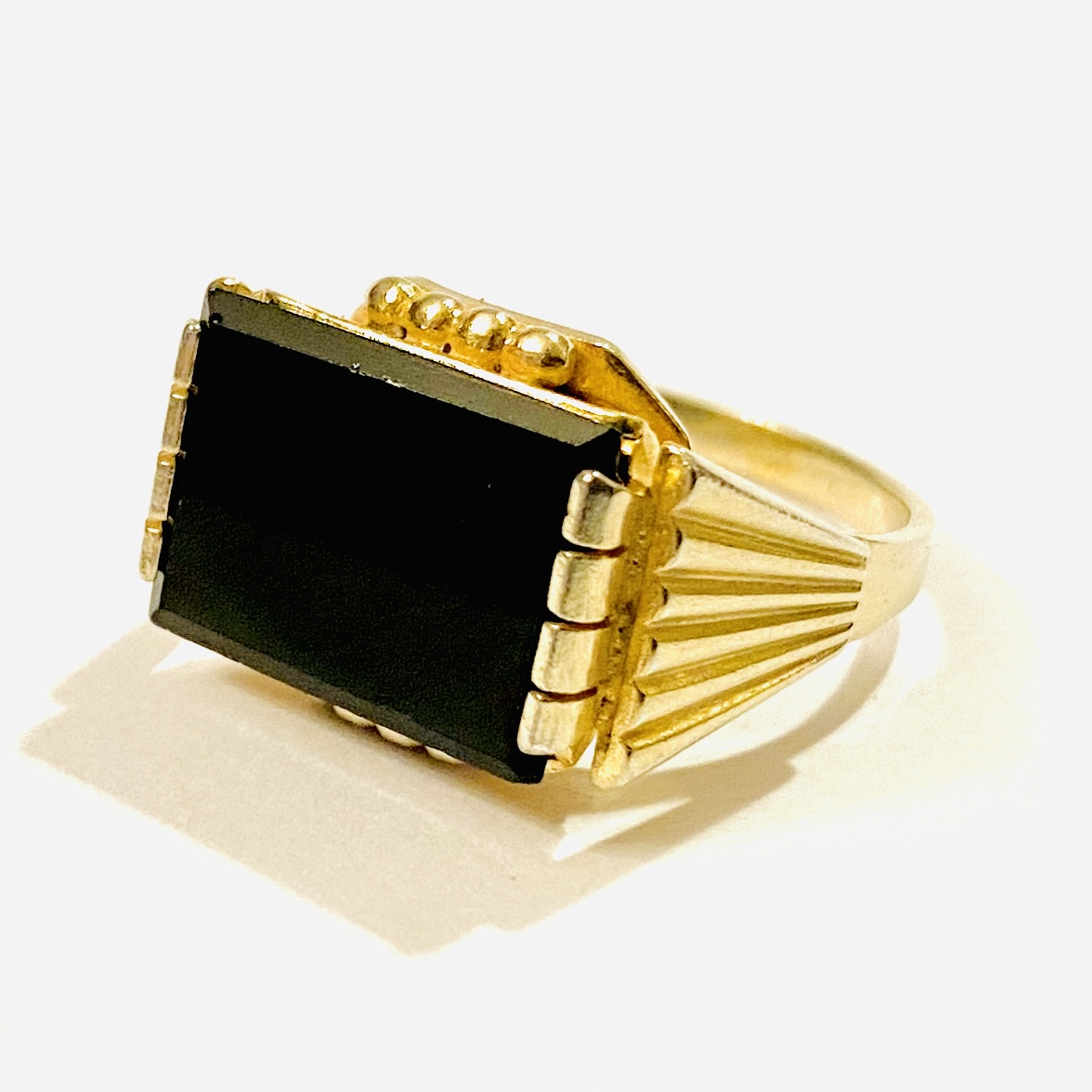 Stříbrný pánský art-deco prsten s onyxem
