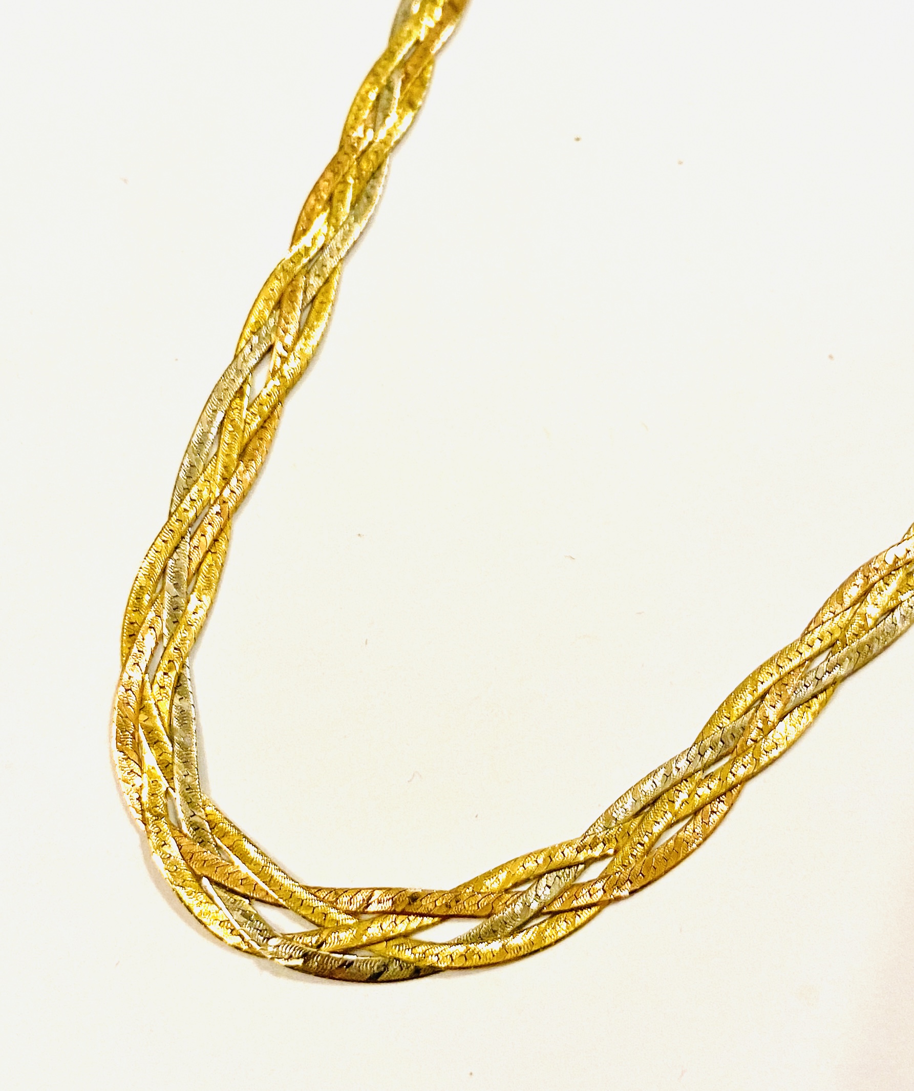 Zlatý pletený náhrdelník – žluté, červené a bílé zlato