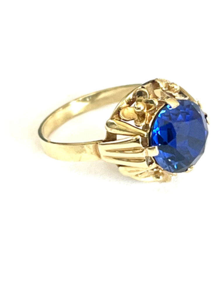 Zlatý prsten ze žlutého 14 karátového zlata – Čejka