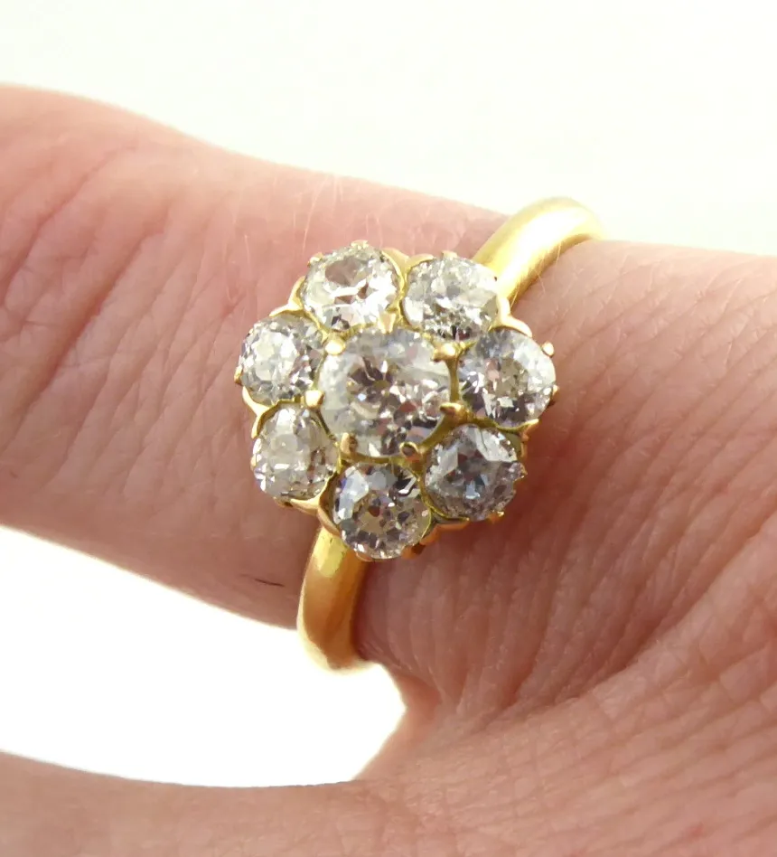 Zlatý prsten s 8 diamanty 1,25 ct – Kytička - 1