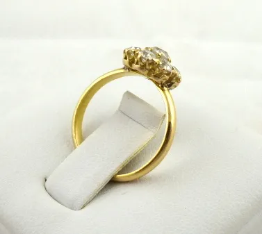 Zlatý prsten s 8 diamanty 1,25 ct – Kytička - 3