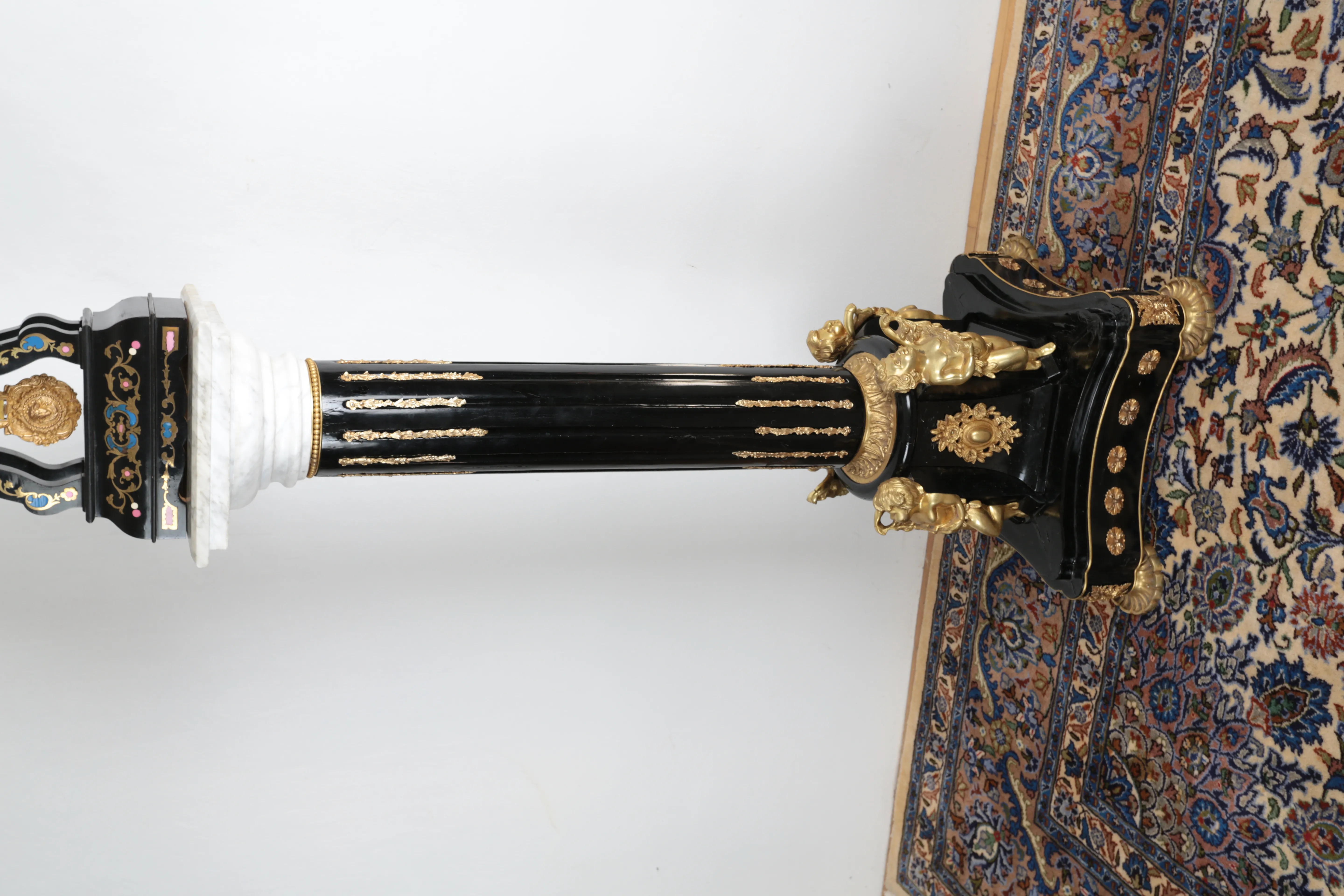 Zámecký / palácový podstavec s putti - 3