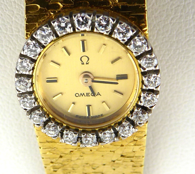 Omega – Zlaté plesové dámské hodinky s brilianty