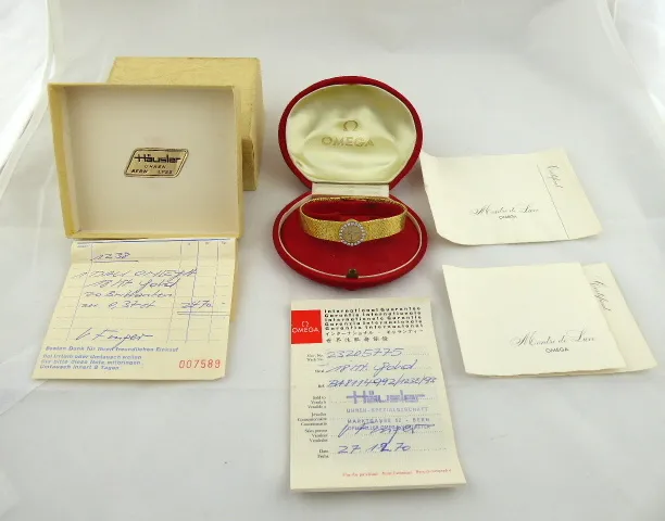Omega – Zlaté plesové dámské hodinky s brilianty - 6