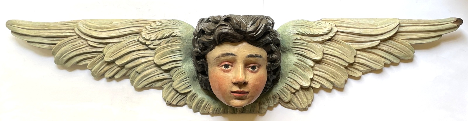 Velká okřídlená hlava anděla – Putto