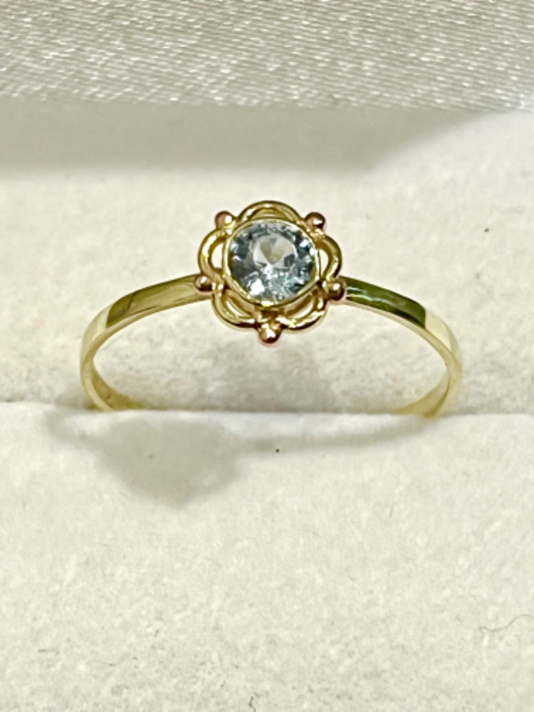 Zlatý prsten ze žlutého 14 karátového zlata