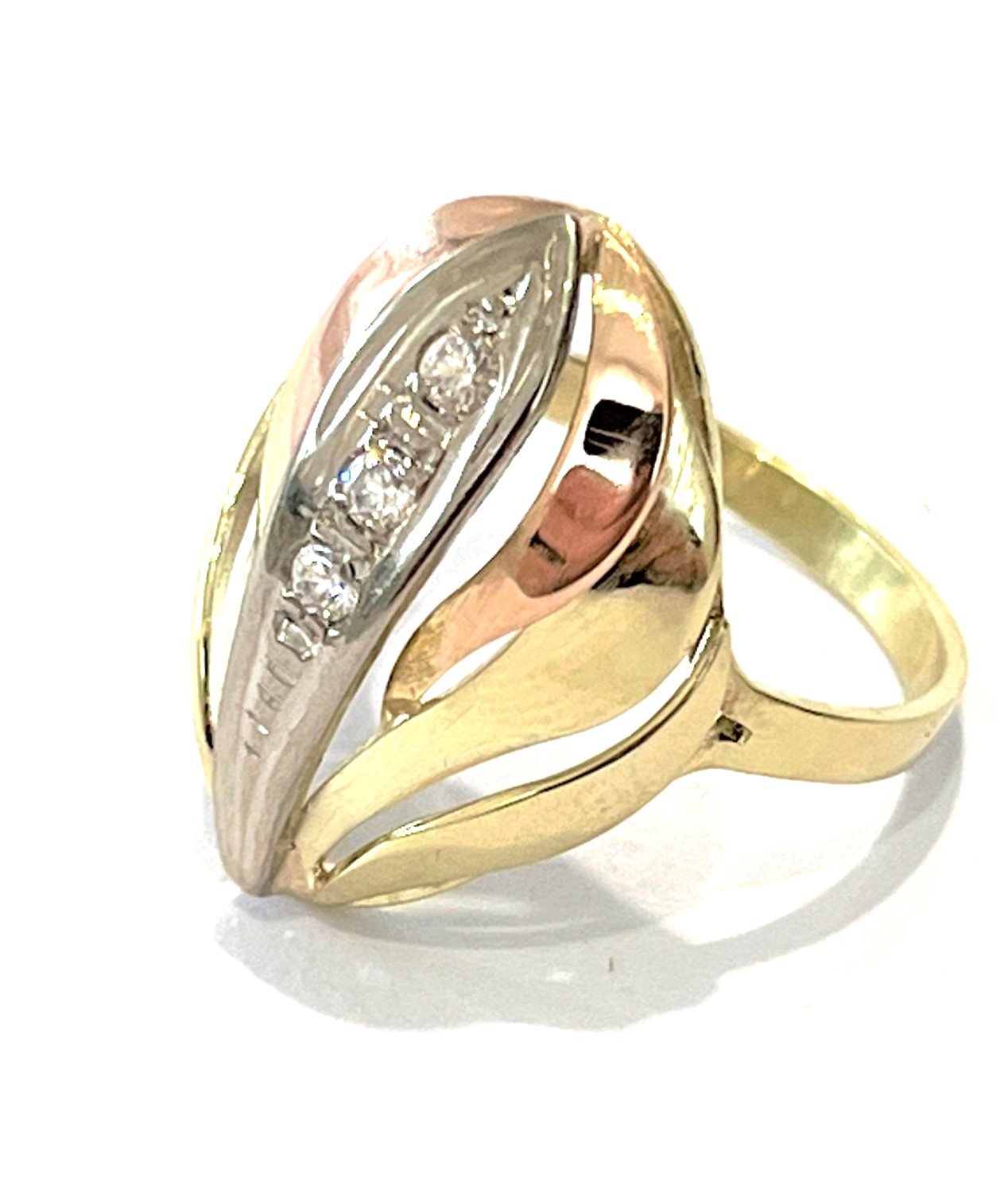Zlatý prsten ze 14 karátového zlata váha 3,88
