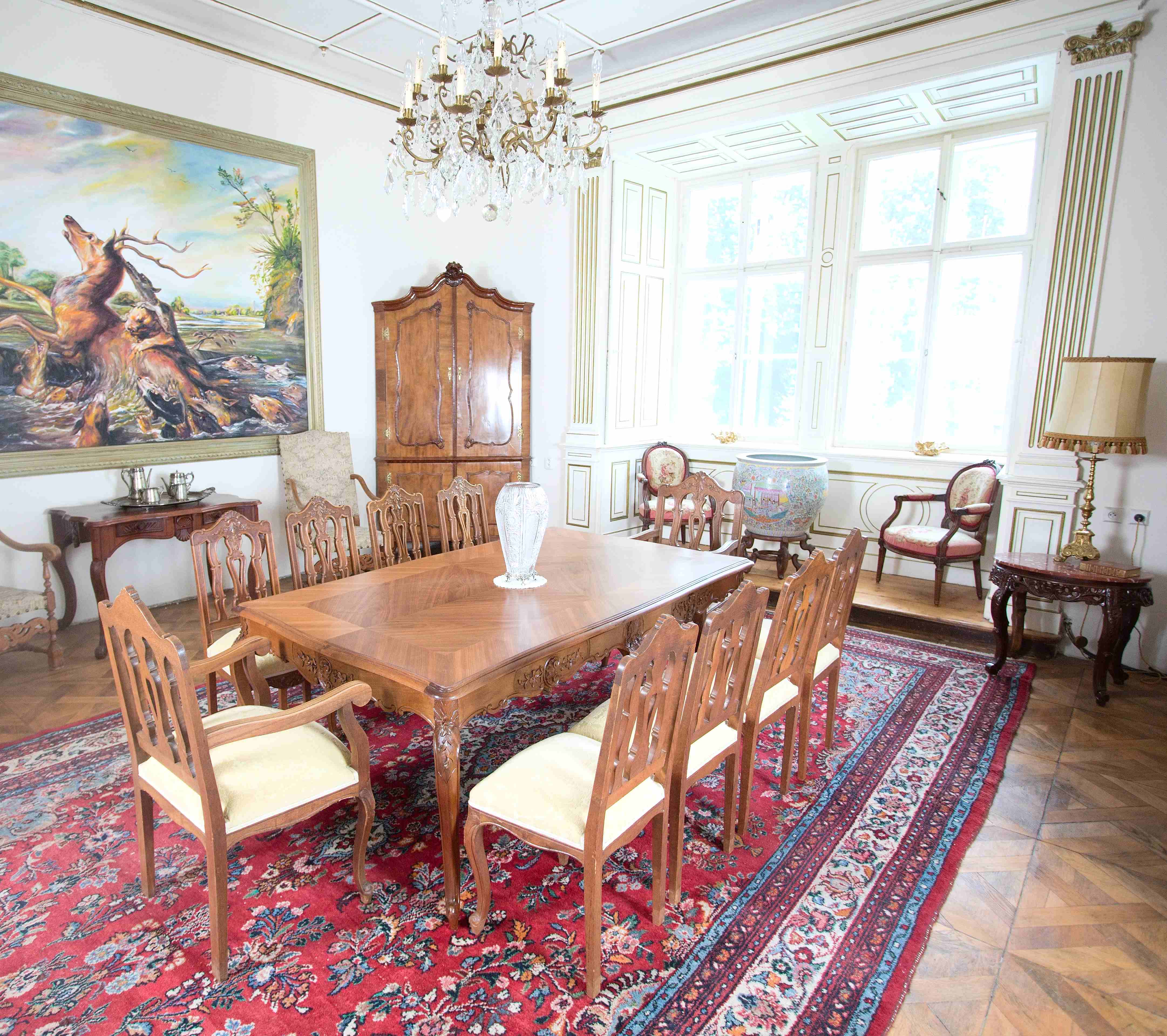 Velký jídelní stůl Ludvík XV.