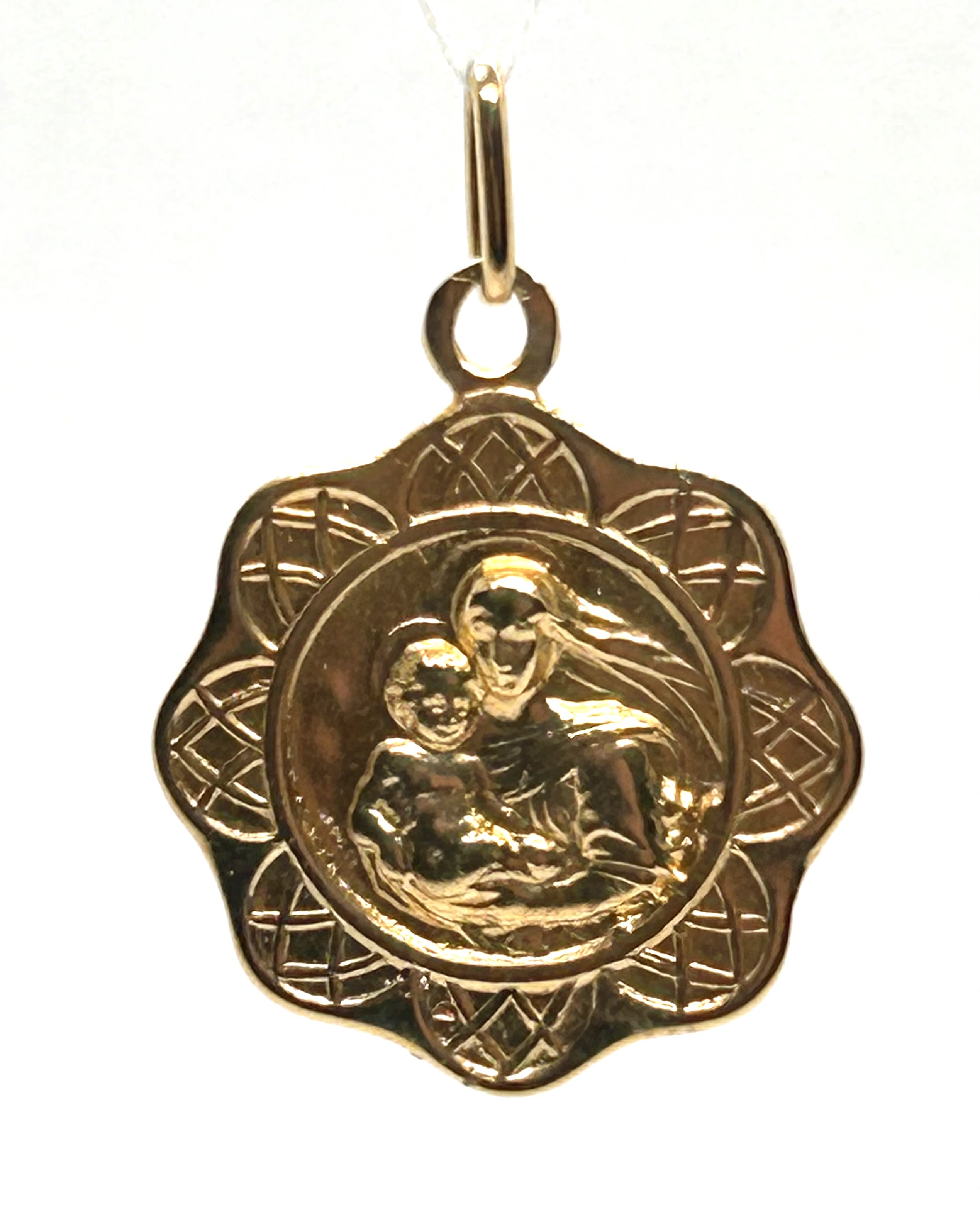Zlacený stříbrný medailonek - Madona s dítětem