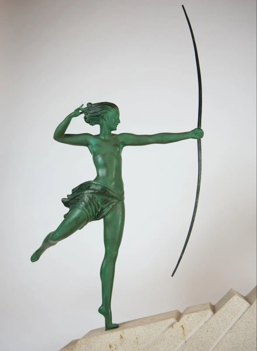 Art deco socha bohyně Diany - 2