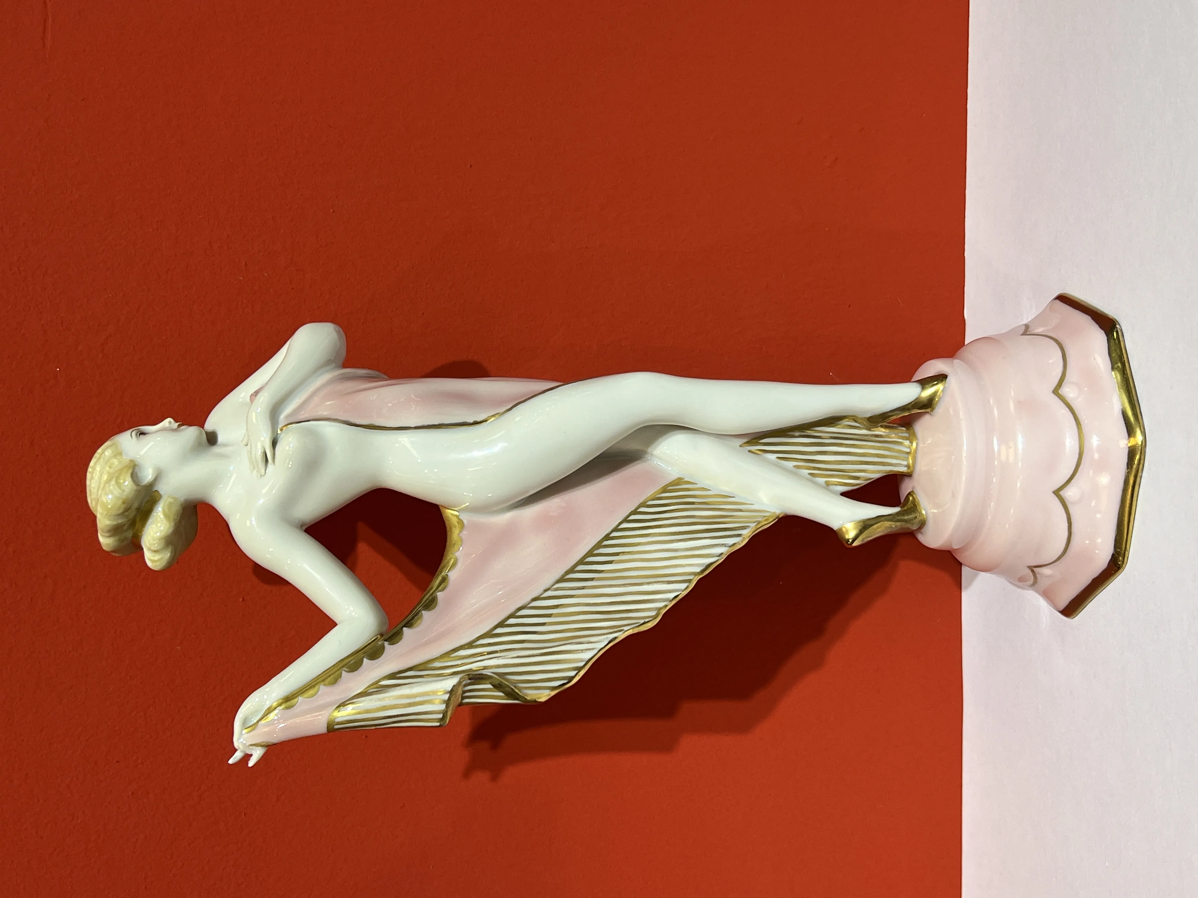 SLAVKOV, SCHLAGGENWALD – DÍVČÍ AKT V RŮŽOVÉM , ART DECO