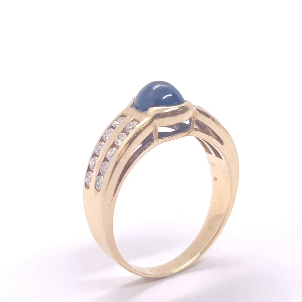 Zlatý prsten se safírem a diamanty - 3