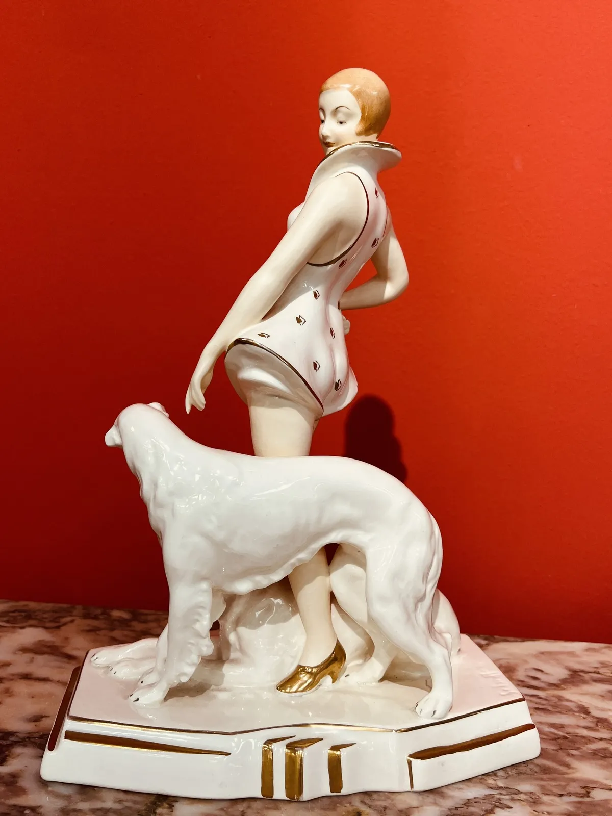 ROYAL DUX, DÁMA SE DVĚMA CHRTY - 3