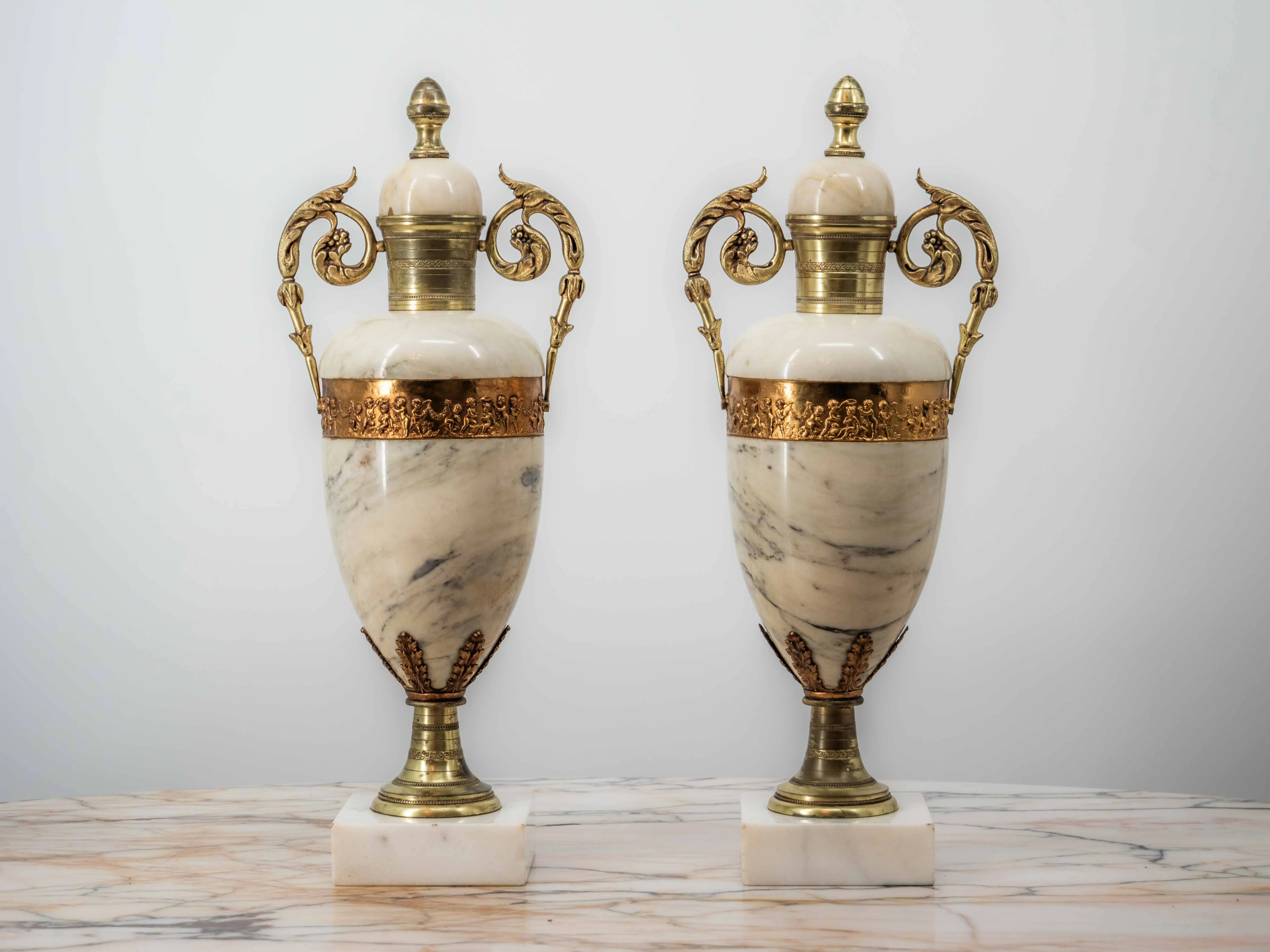 Párové cassolettes vázy z mramoru - 2