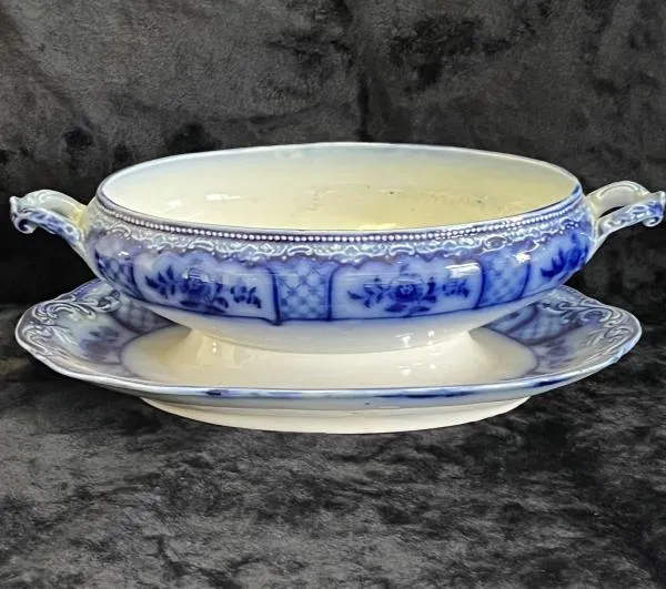 Porcelánová miska s modrým tiskem pod glazurou