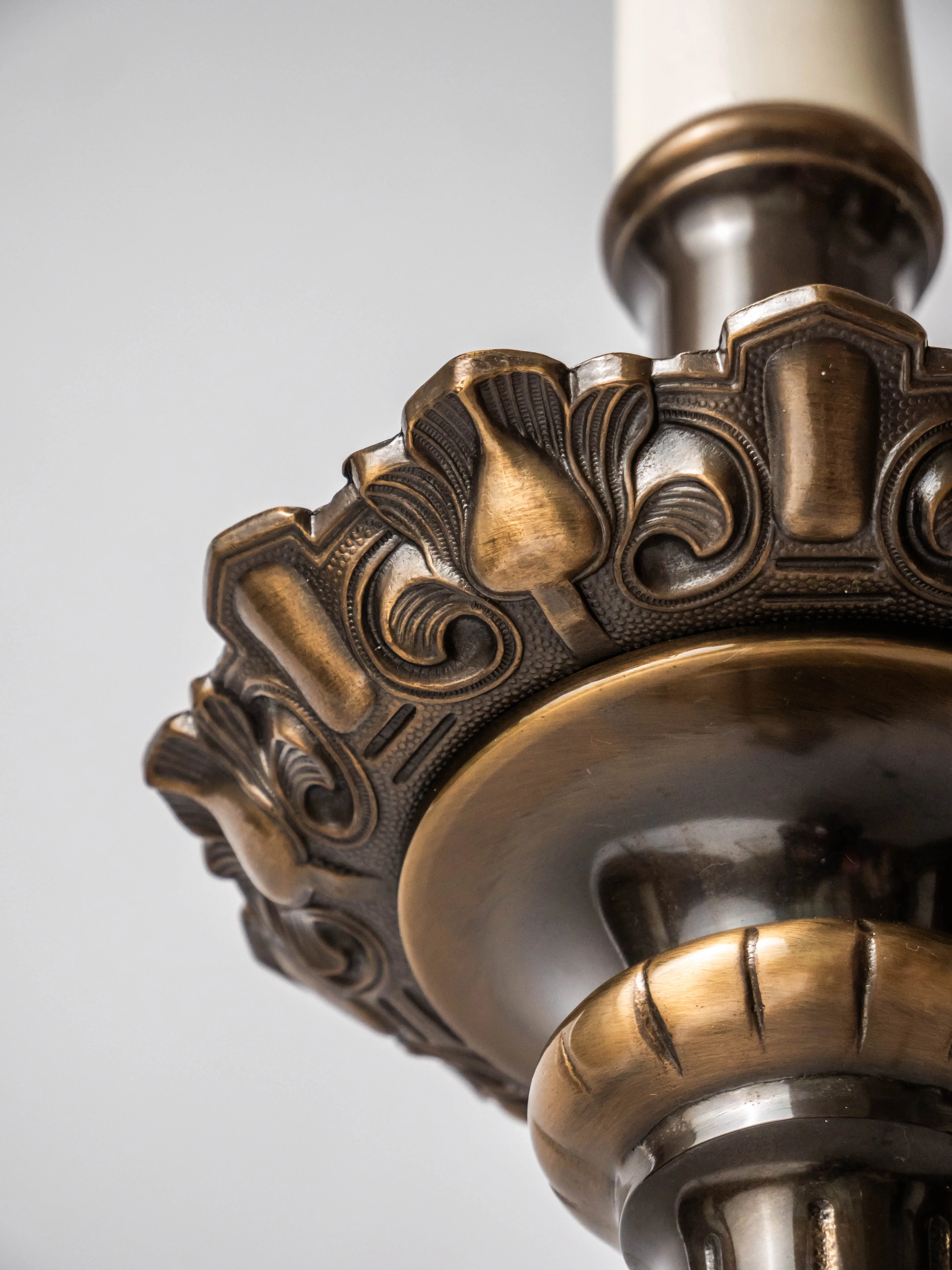 Úzká stojací lampa v barokním stylu - 13