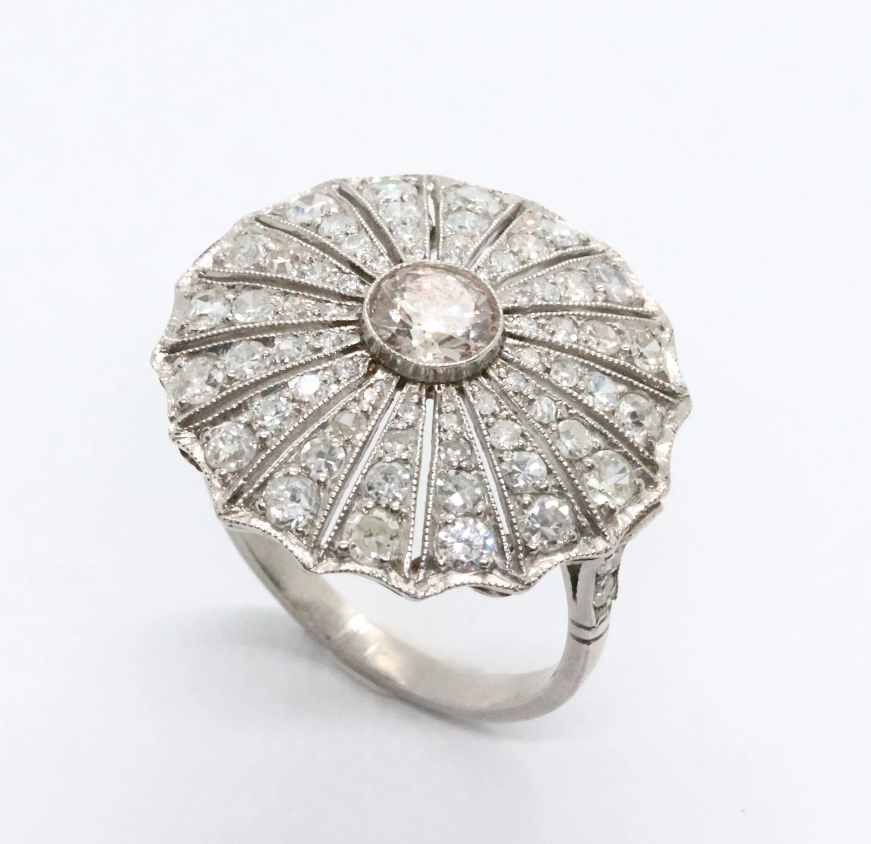 Platinový art deco diamantový prsten - 7