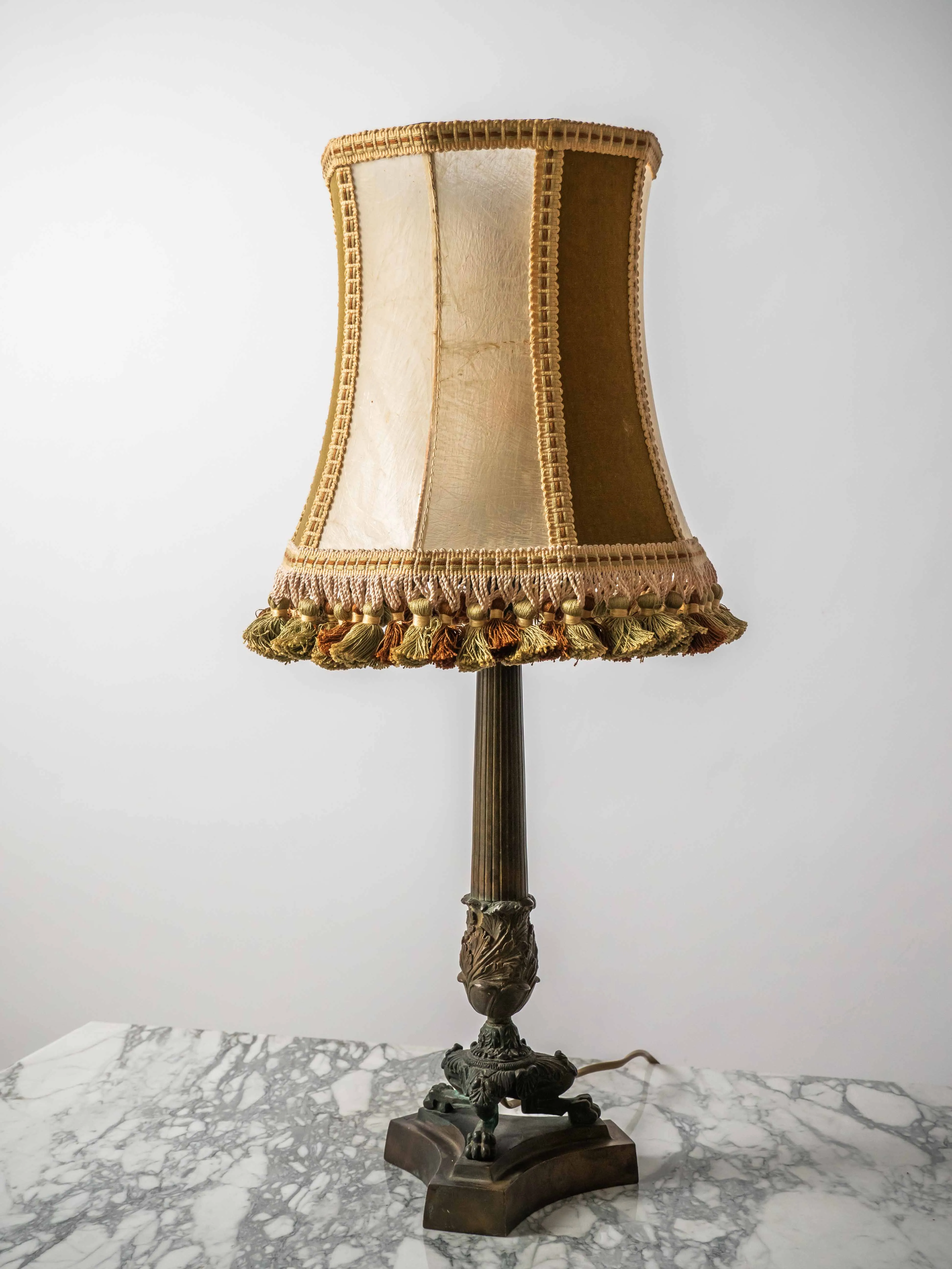 Starožitná lampa na lvích tlapách - 10