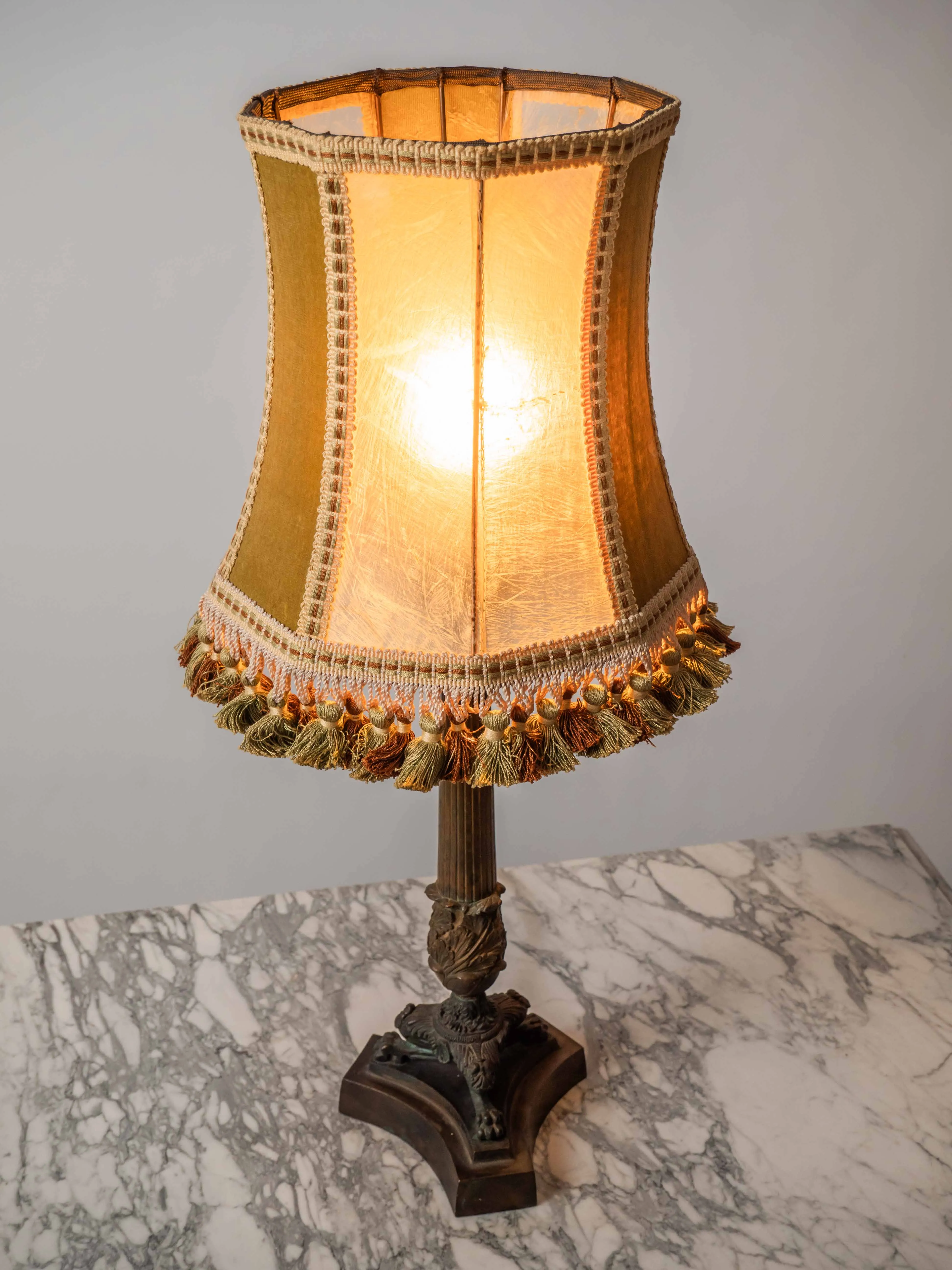 Starožitná lampa na lvích tlapách - 3