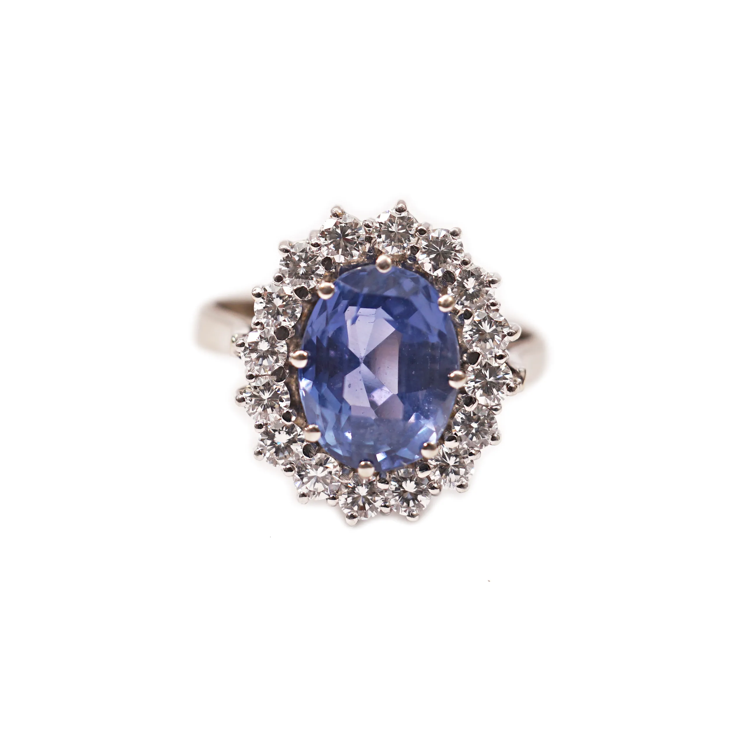 Zlatý prsten s přírodním safírem 3,99 ct, vysoká kvalita i odhad 522,900 Kč - 3