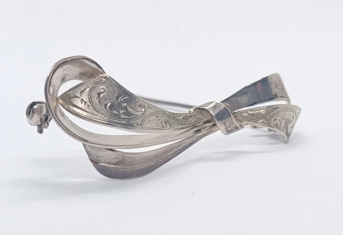 Stříbrná art deco brož – mušlička - 2
