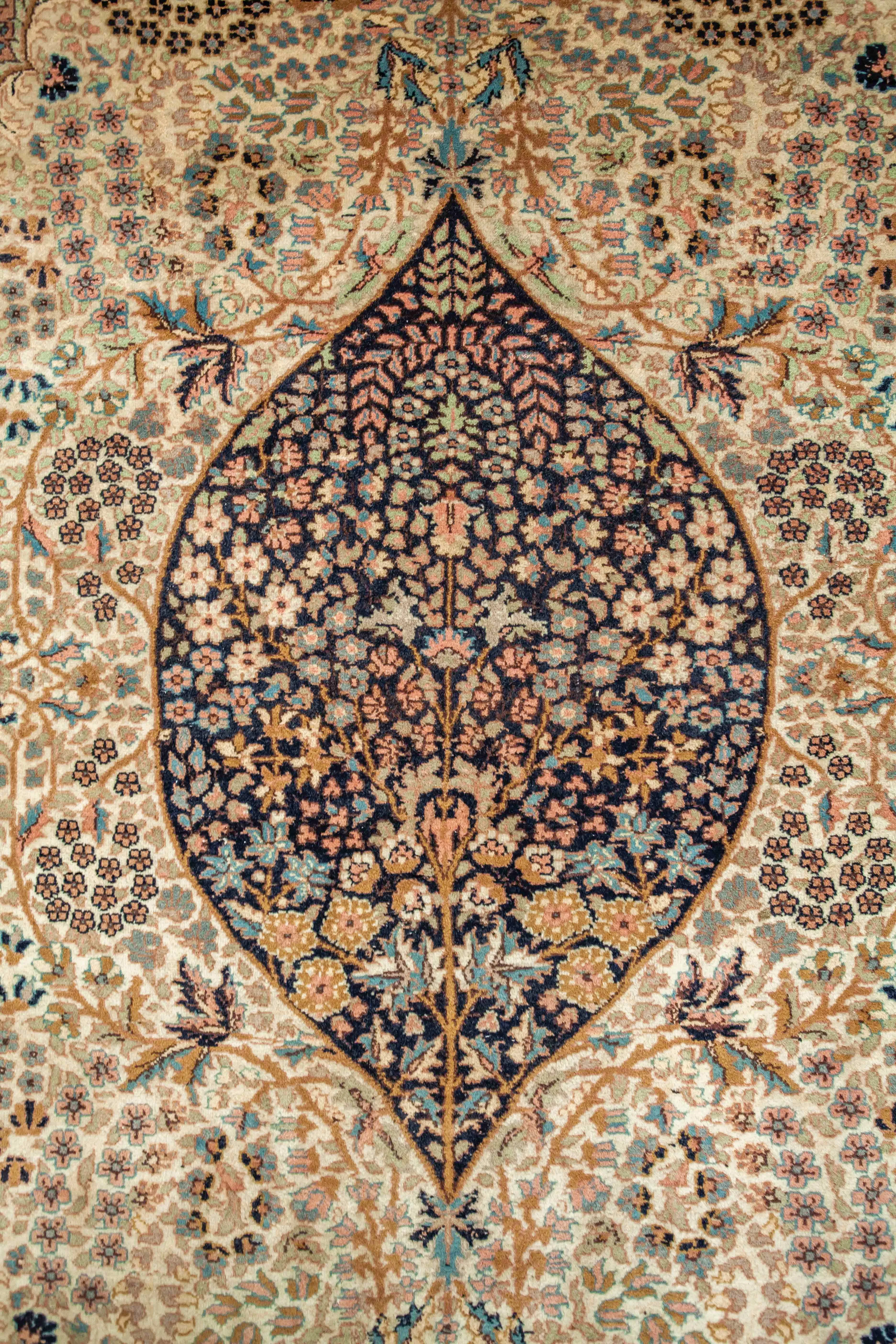Perský koberec Tabriz Strom Života 212 x 144 cm - 2