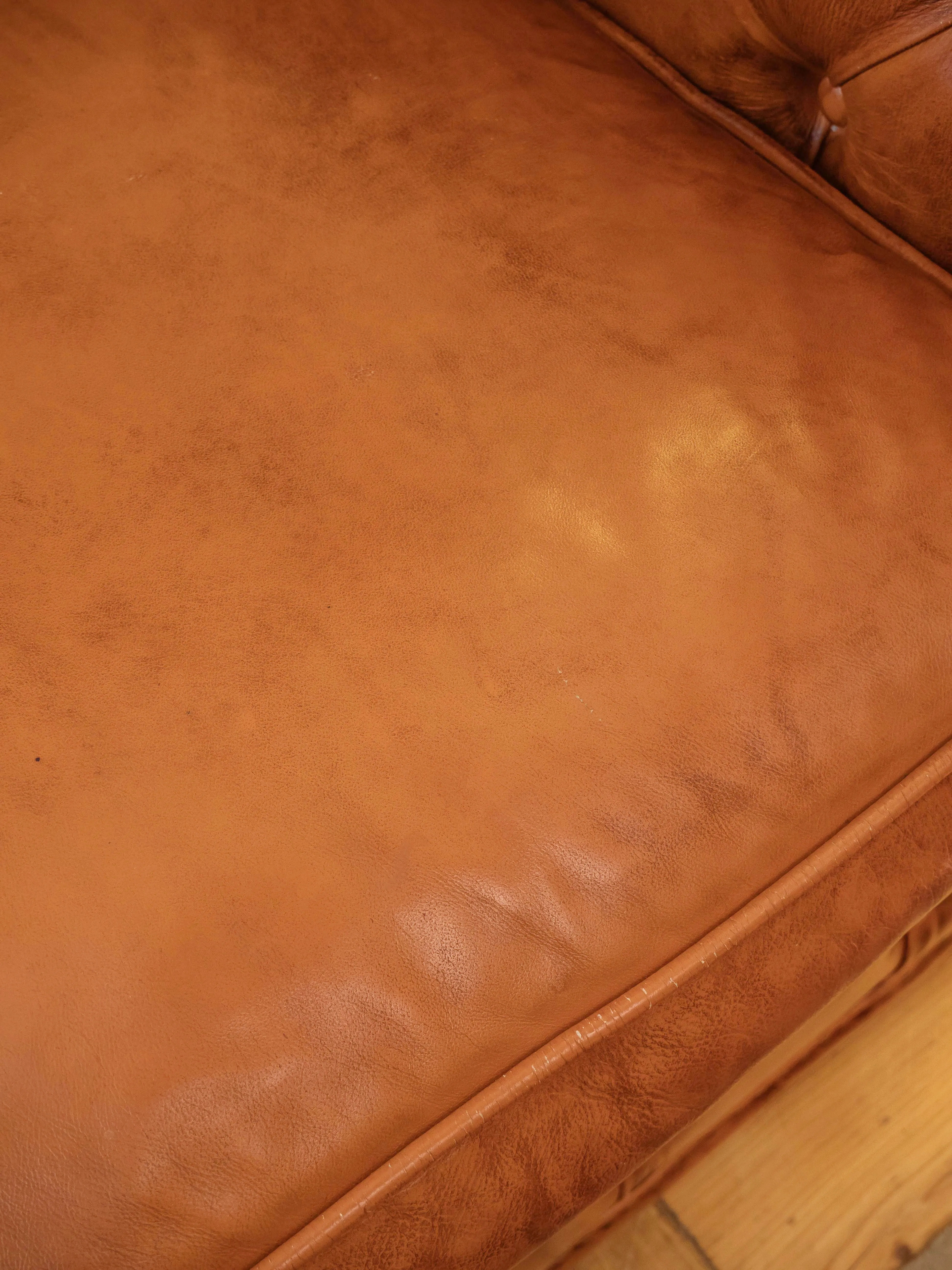 Starožitná sofa Chesterfield dvoumístná - 7