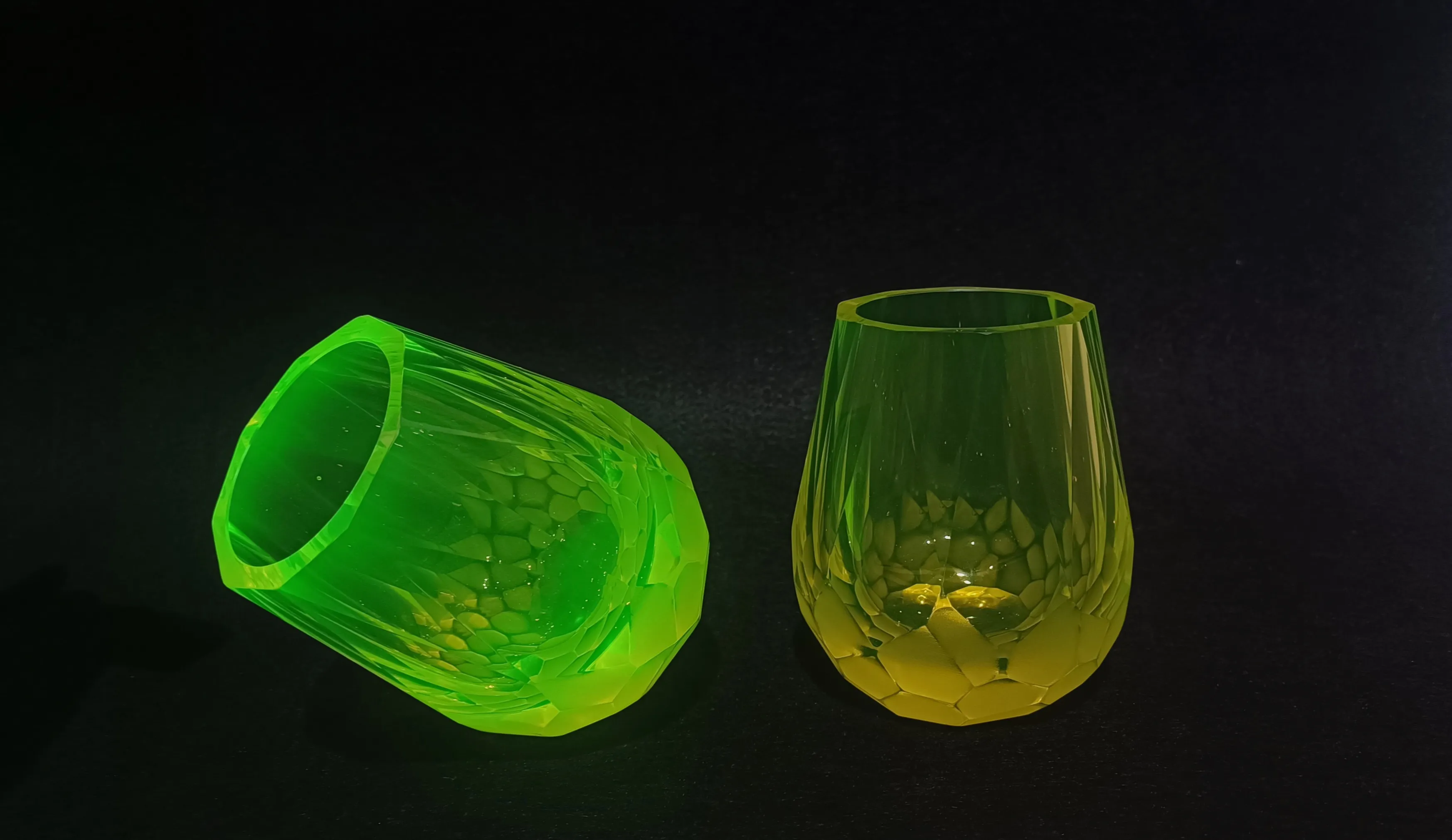 Rony Plesl – Cubism uran glass - 6