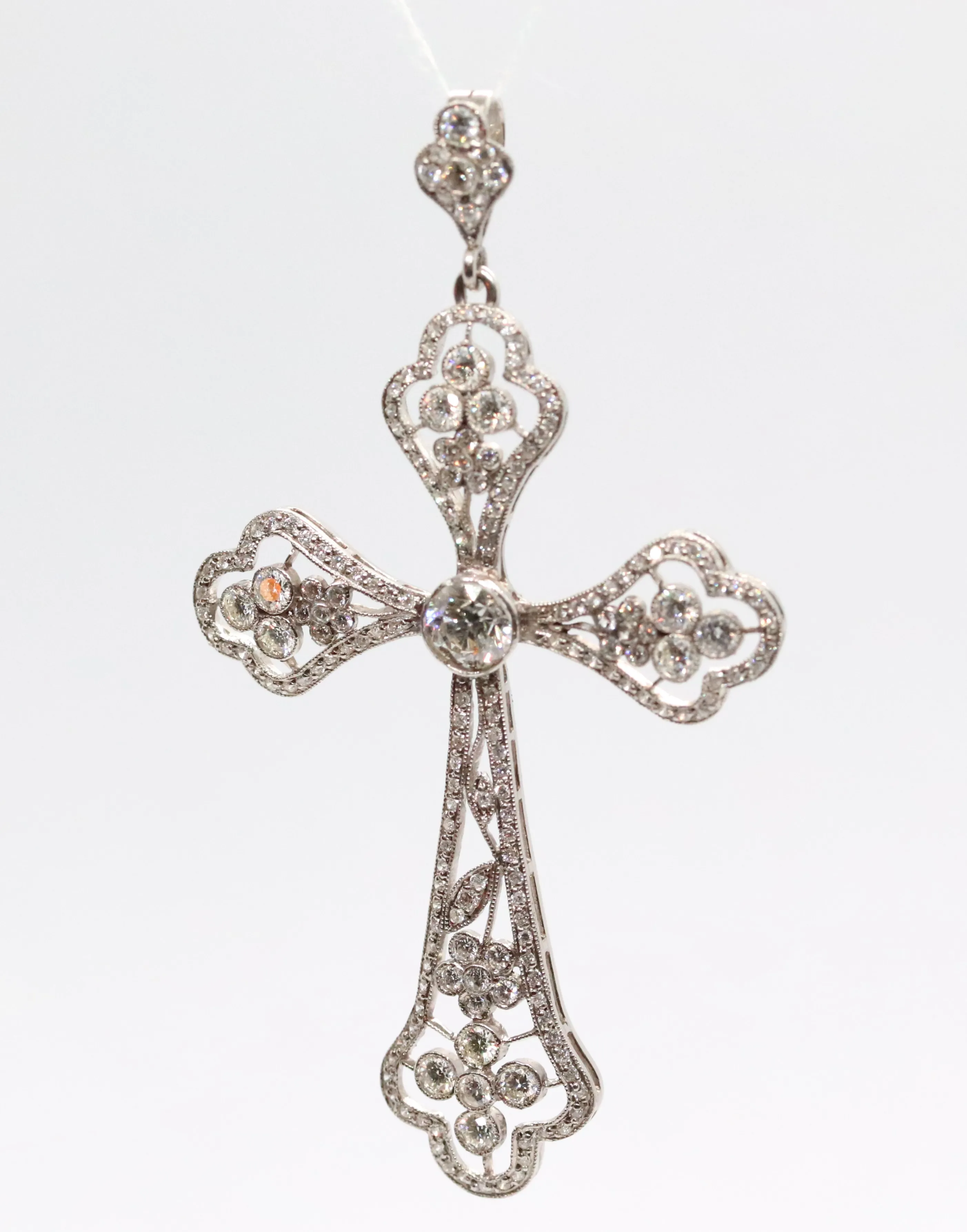 Art deco platinový diamantový křížek - 2